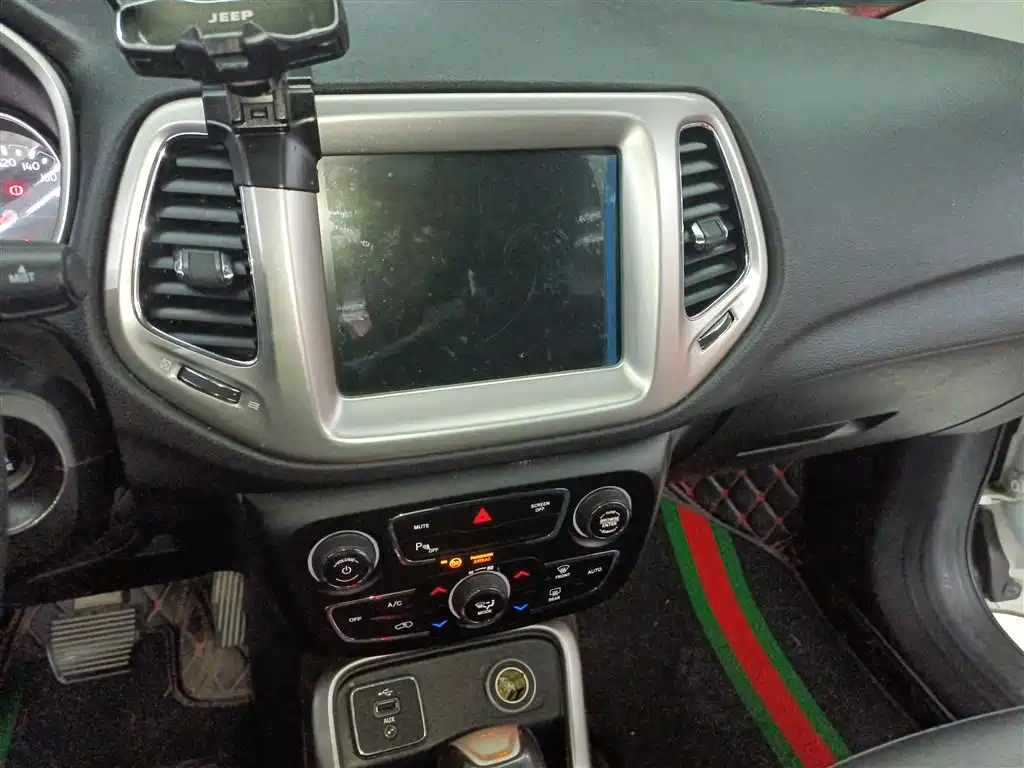 Compass 2017 200T Automatic Home Edition купить на сайте DeffCars