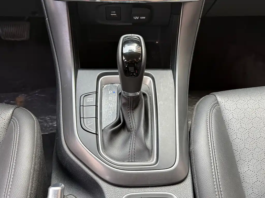 Beijing Hyundai ix35 2018 2.0L automatic two-wheel drive Zhiyong·Enjoy Edition купить на сайте DeffCars