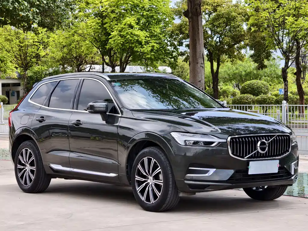 Volvo XC60 2020 T5 four-wheel drive Zhiyuan Deluxe Edition купить на сайте DeffCars
