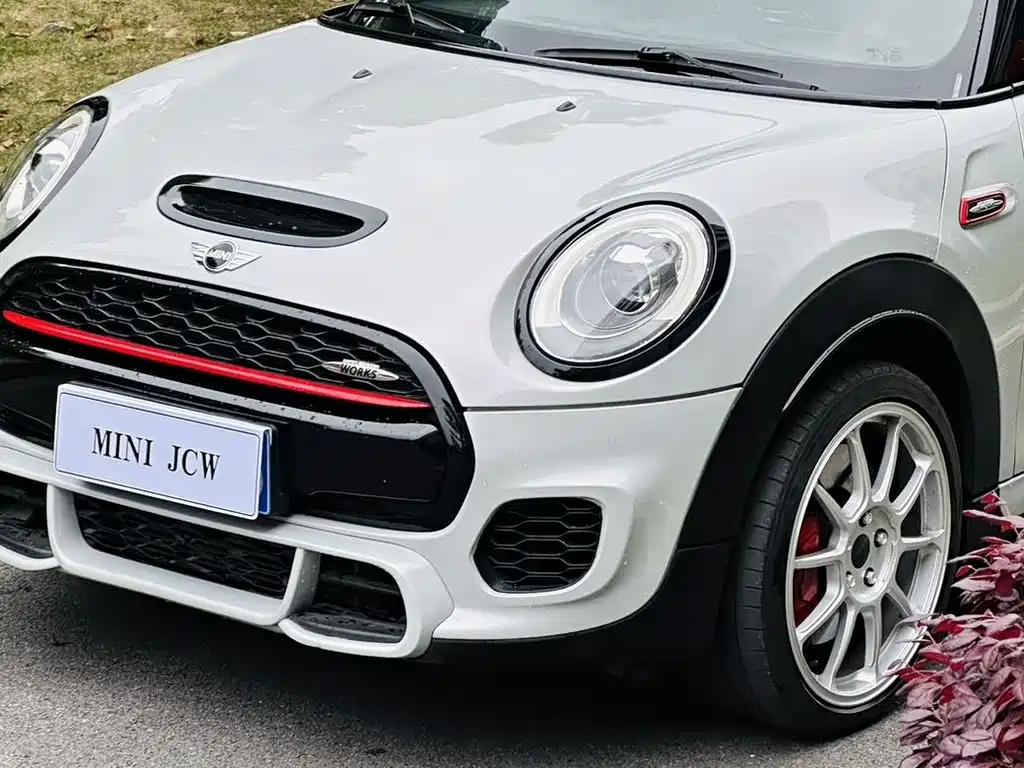 MINI JCW 2015 2.0T JOHN COOPER WORKS купить на сайте DeffCars
