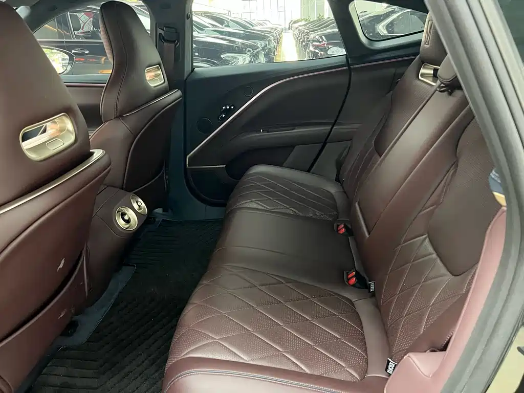 Avita 11 2025 Ultra extended range version купить на сайте DeffCars