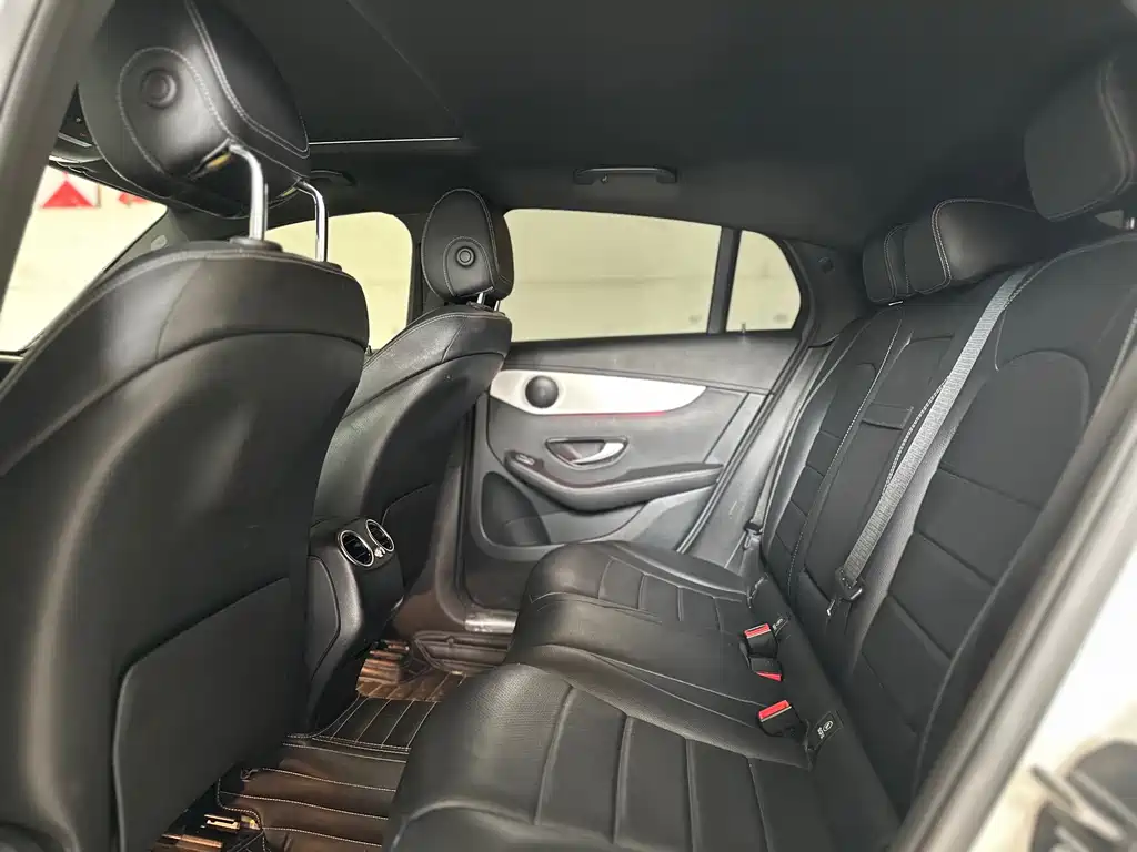 Mercedes-Benz GLC Coupe 2020 GLC 260 4MATIC Coupe SUV купить на сайте DeffCars