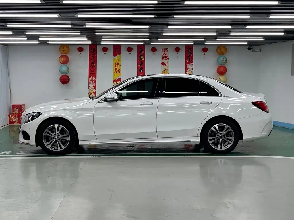 Mercedes-Benz C-Class 2018 C 200 L Sports Edition купить на сайте DeffCars