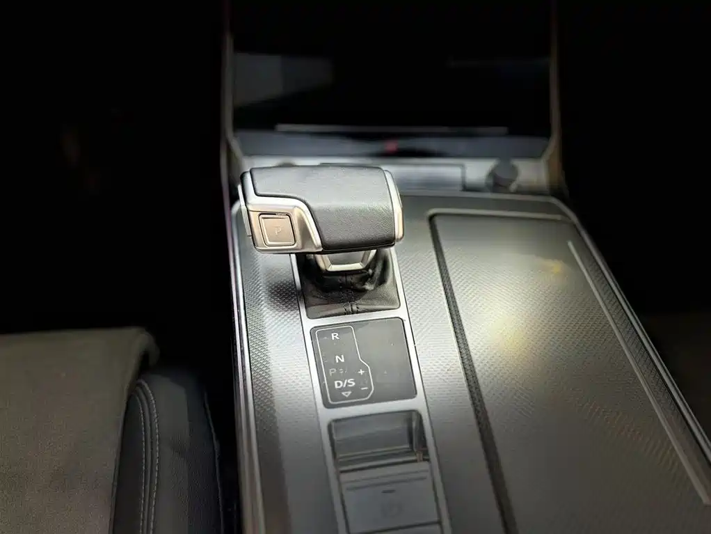 Audi A6L 2024 40 TFSI luxury and dynamic model купить на сайте DeffCars
