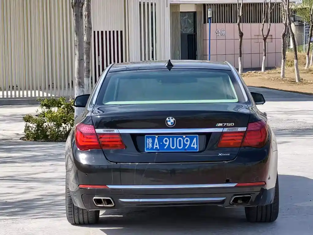 BMW 7 Series 2011 750Li xDrive купить на сайте DeffCars