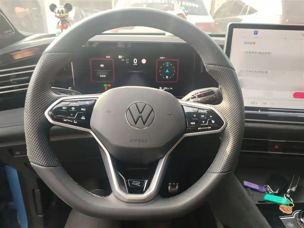 Tiguan L 2024 PRO 380TSI four-wheel drive R-Line Zhizun Edition купить на сайте DeffCars