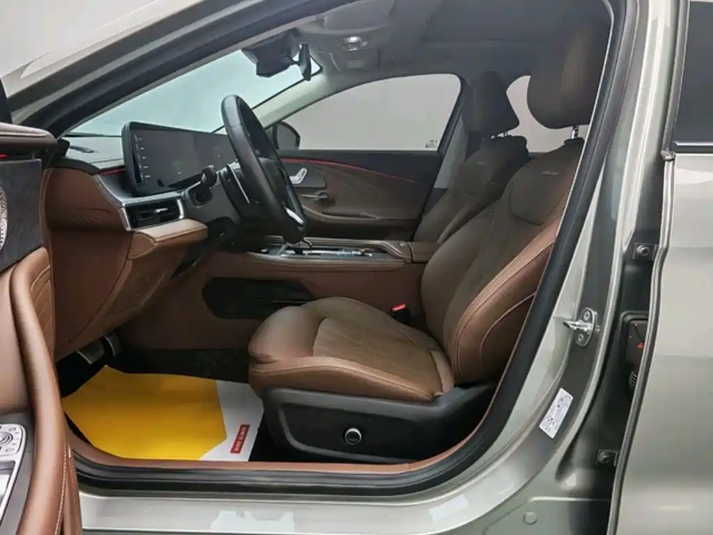 Arrizo 8 2023 high-energy version 2.0T DCT Royal купить на сайте DeffCars