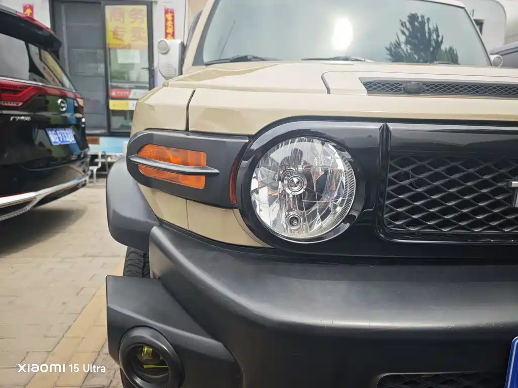 FJ Cruiser 2013 4.0L купить на сайте DeffCars