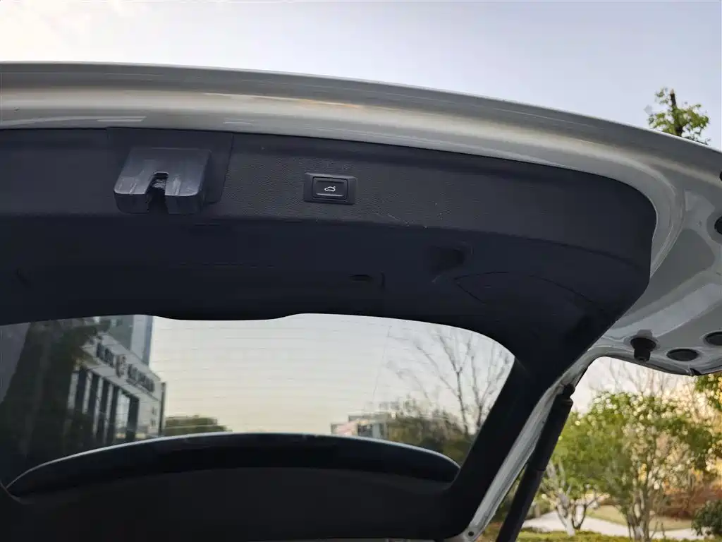 Audi Q3 2018 30th Anniversary Model 30 TFSI Fashion Model купить на сайте DeffCars