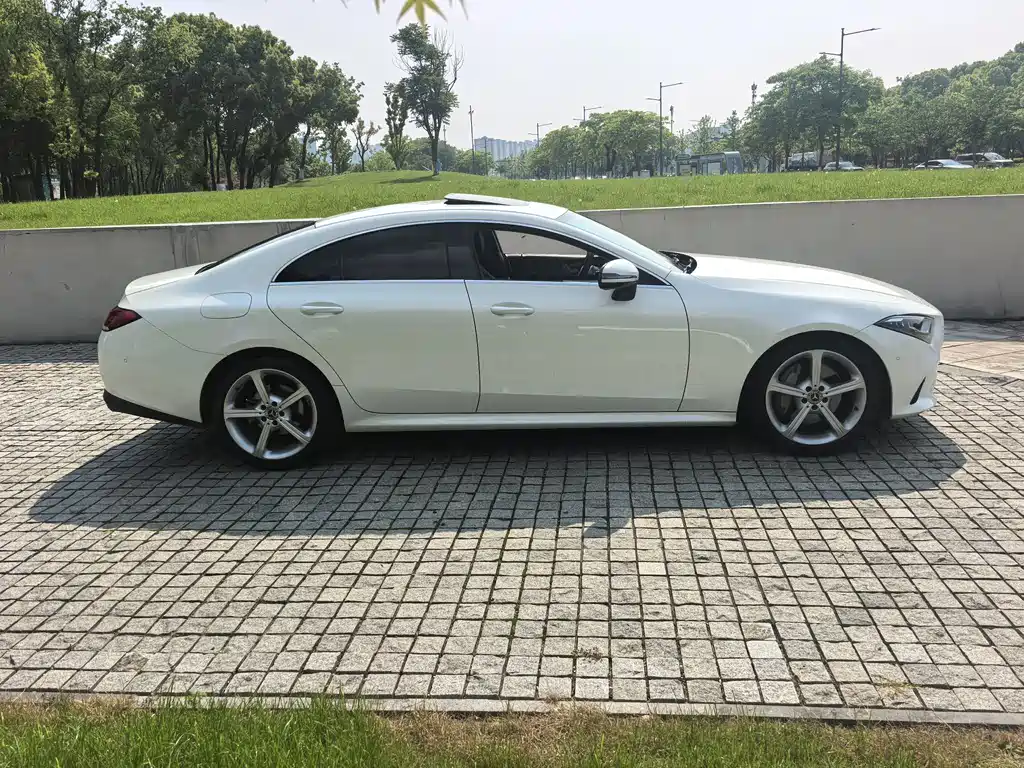 Mercedes-Benz CLS 2018 CLS 300 Dynamic купить на сайте DeffCars