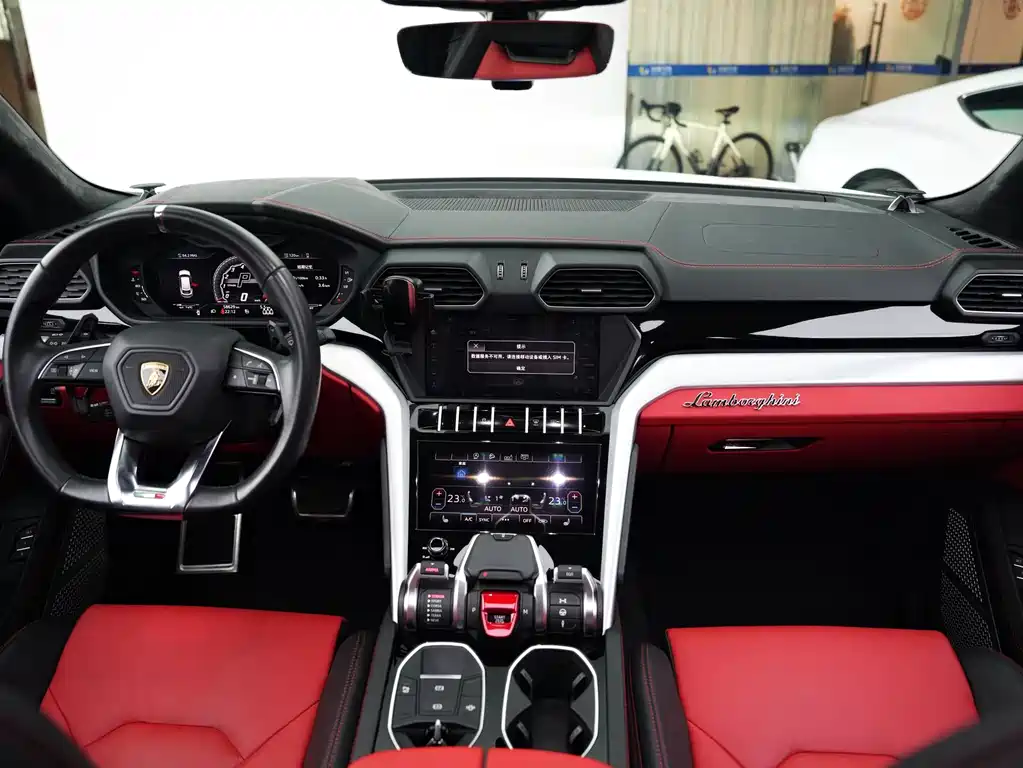 Urus 2018 4.0T V8 купить на сайте DeffCars
