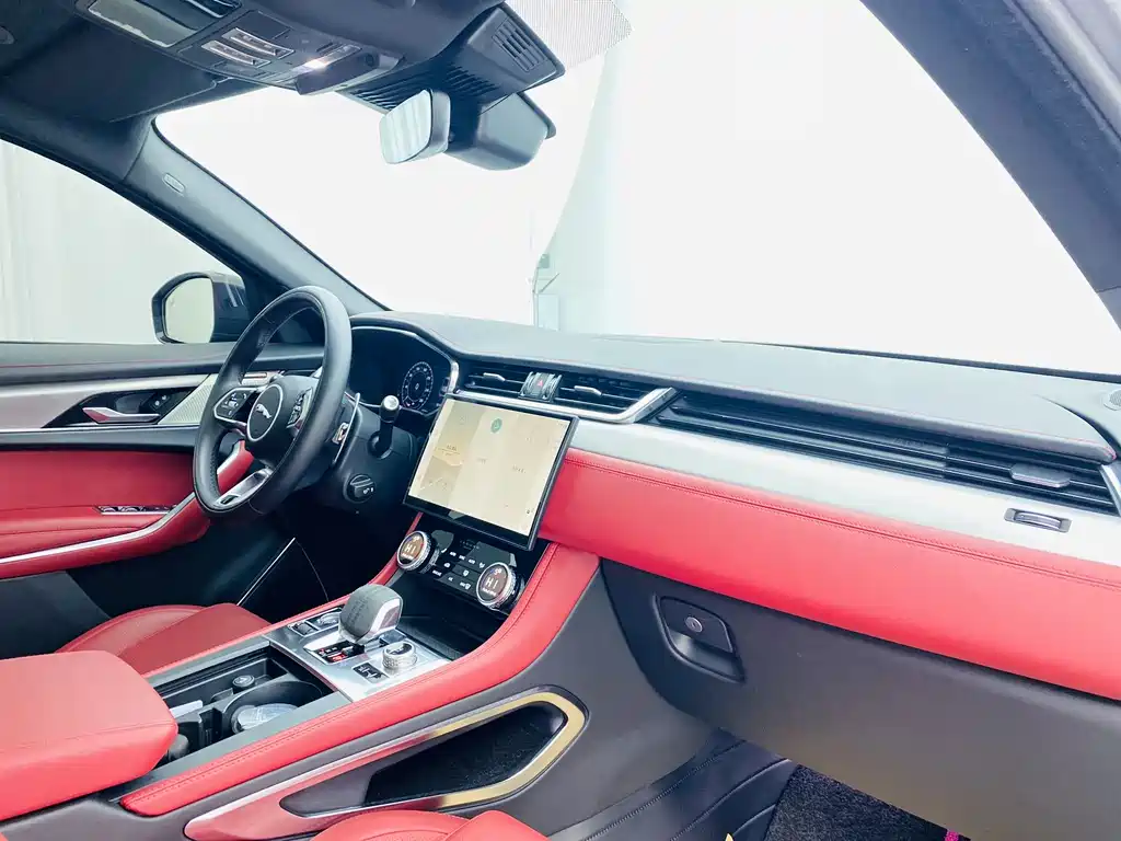 Jaguar F-PACE 2024 P250 R-Dynamic SE купить на сайте DeffCars