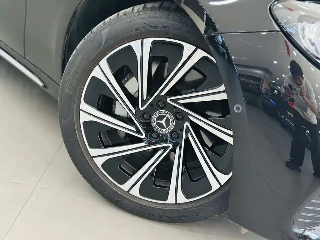 Mercedes-Benz E-Class 2024 E 300 L Luxury Model купить на сайте DeffCars