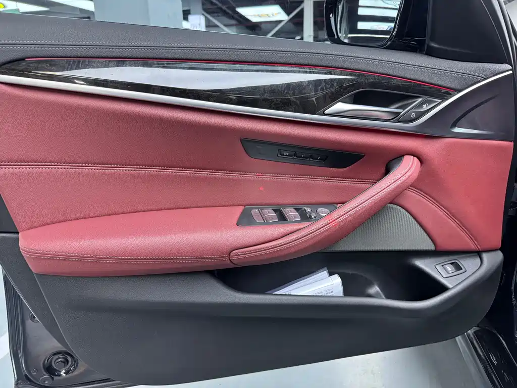 BMW 5 Series 2022 facelift 525Li M Sports Package купить на сайте DeffCars