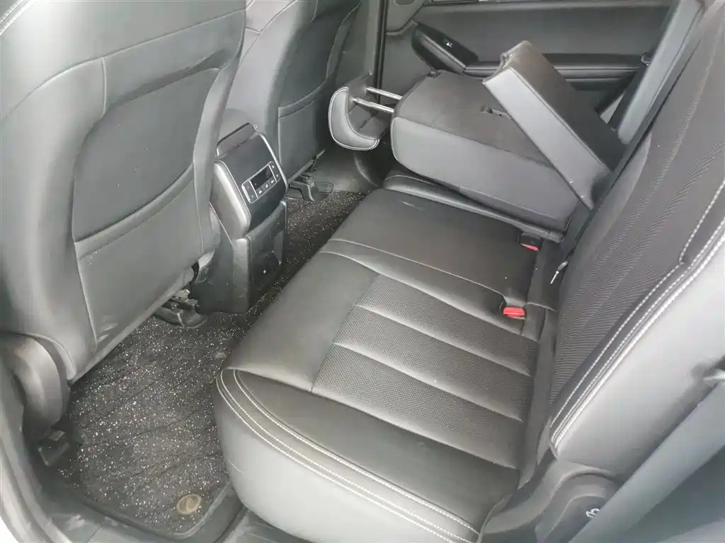 Tang 2019 2.0T automatic smart connection premium model 7 seats National VI купить на сайте DeffCars