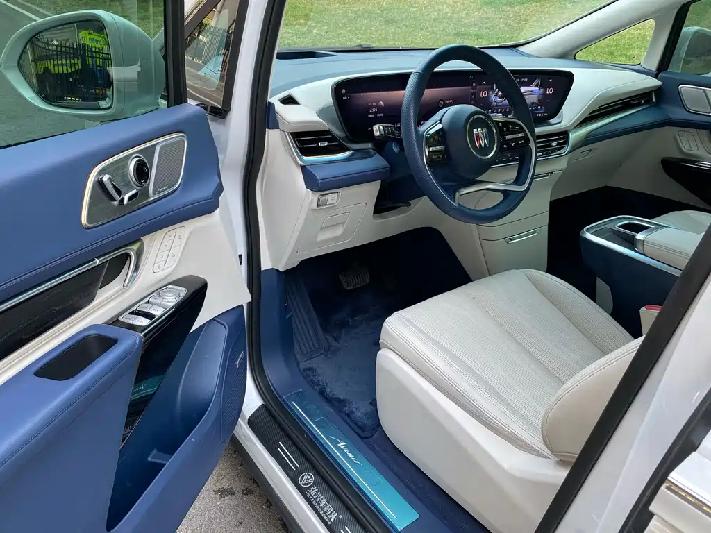Century 2023 2.0T seven-seat Yunshi Edition купить на сайте DeffCars