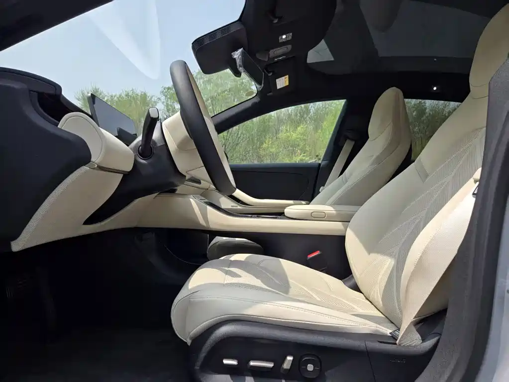 NIO ET5 2025 model 75kWh купить на сайте DeffCars