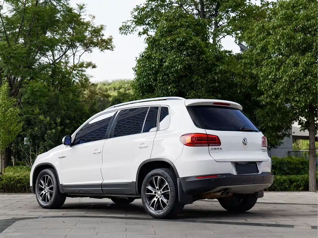 Tiguan 2016 300TSI automatic four-wheel drive luxury version купить на сайте DeffCars
