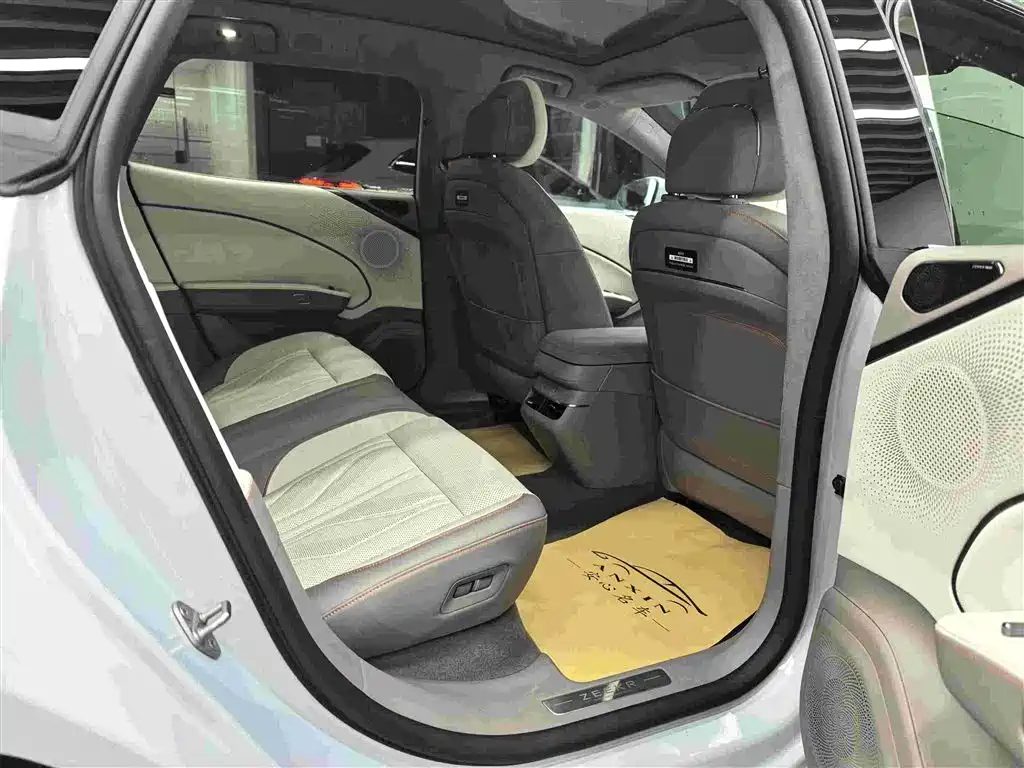 JiKr 007GT 2025 rear-wheel drive smart driving version 75kWh купить на сайте DeffCars