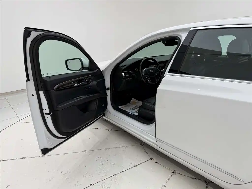 Cadillac CT6 2022 28T luxury model купить на сайте DeffCars