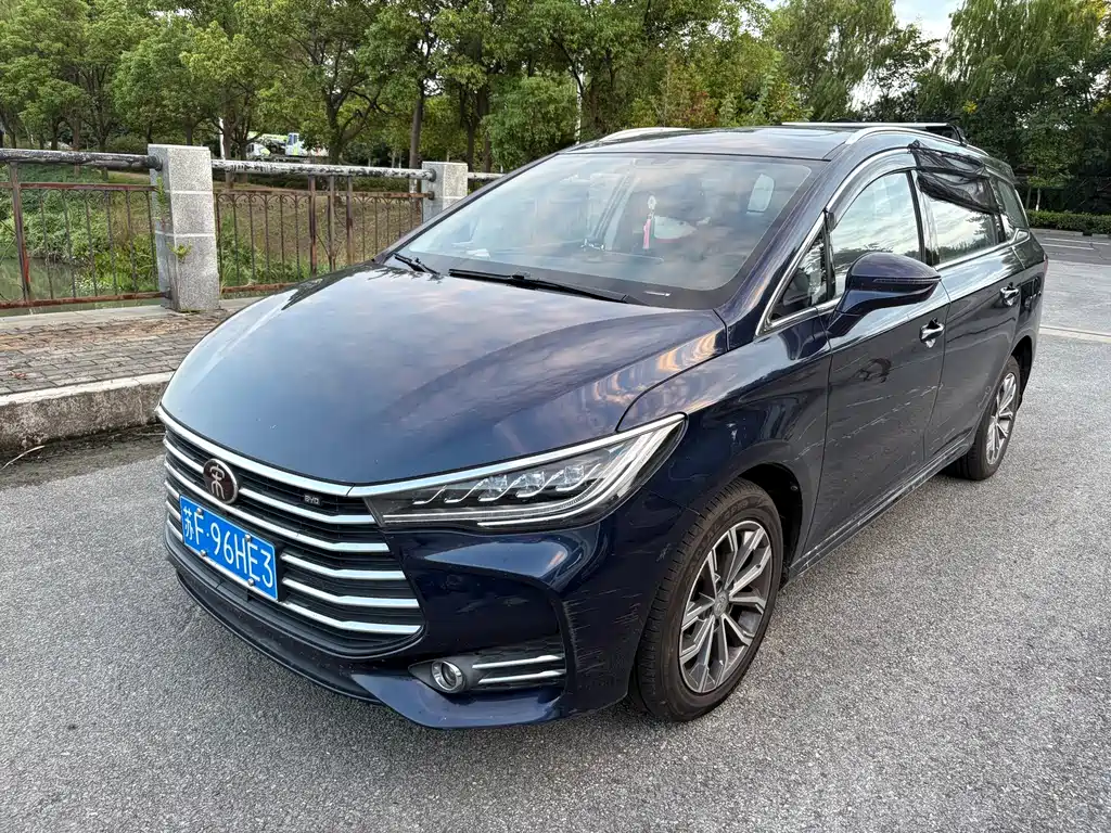 Song MAX 2019 1.5T automatic smart connected Ruiyi sunroof type 7 seats National VI купить на сайте DeffCars