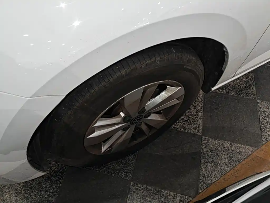 Polo 2023 facelift Plus 1.5L automatic indulgence version купить на сайте DeffCars