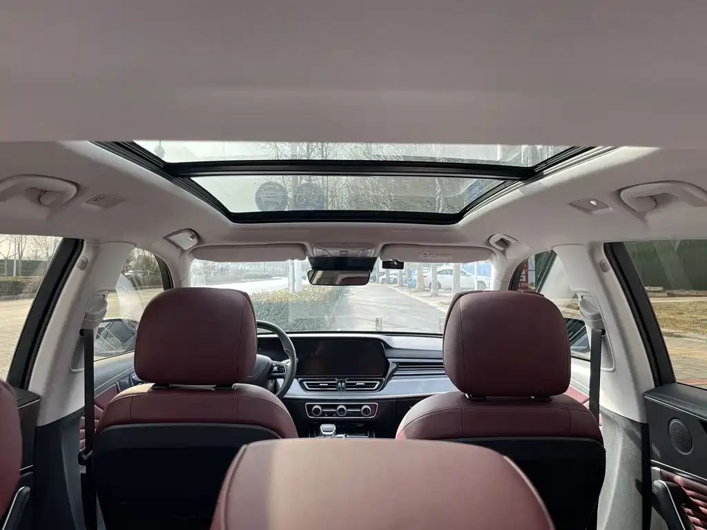 Hongqi HS5 2023 2.0T Qixiang Pro 500,000 Commemorative Edition купить на сайте DeffCars
