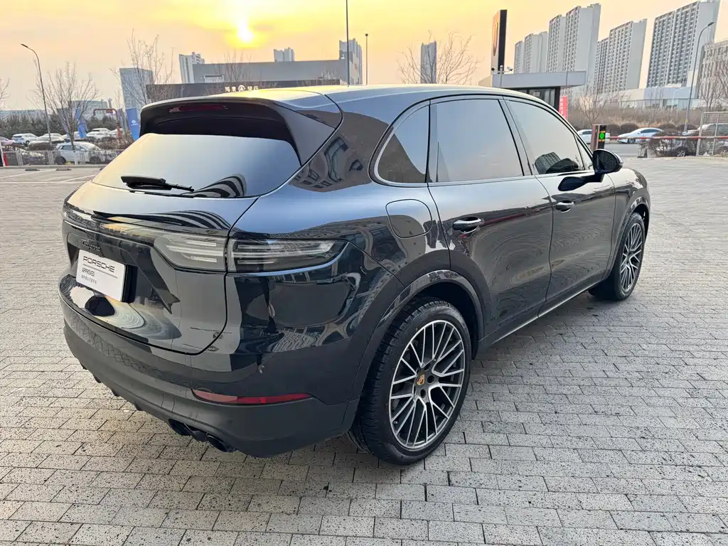 Cayenne 2023 Cayenne 3.0T Platinum Edition купить на сайте DeffCars
