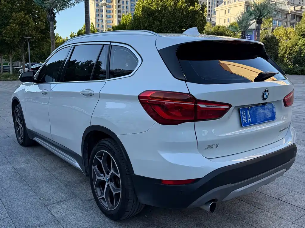 BMW X1 2019 sDrive18Li Premium Edition купить на сайте DeffCars