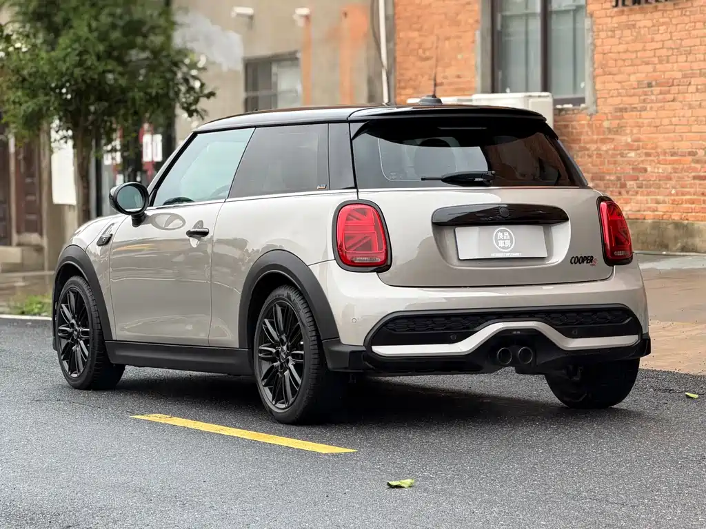MINI 2022 2.0T COOPER S Classic купить на сайте DeffCars