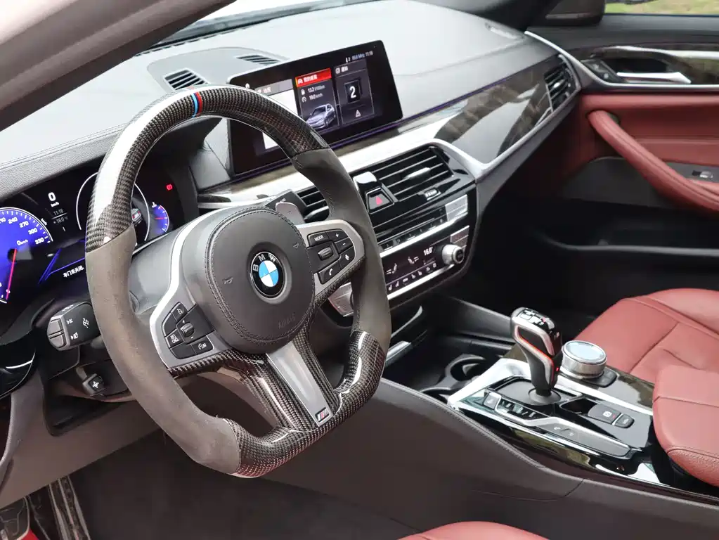 BMW 5 Series 2019 facelift 530Li Exclusive M Sports Package купить на сайте DeffCars