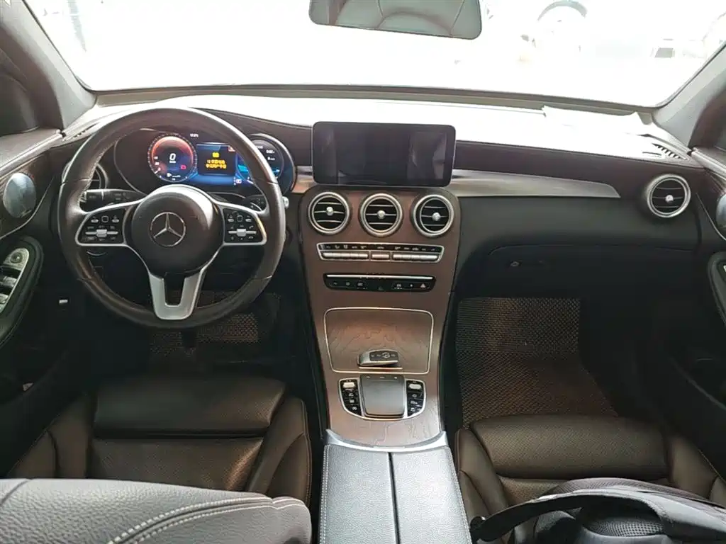 Mercedes-Benz GLC 2020 GLC 260 L 4MATIC luxury model купить на сайте DeffCars