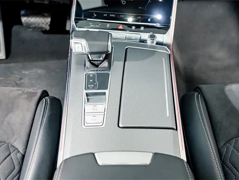 Audi A7L 2024 45 TFSI quattro luxury model купить на сайте DeffCars