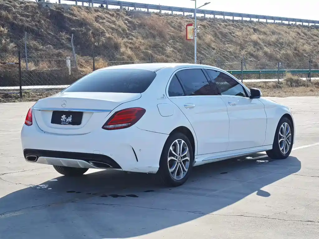 Mercedes-Benz C-Class 2018 C 180 L Fashionable Sports Edition купить на сайте DeffCars