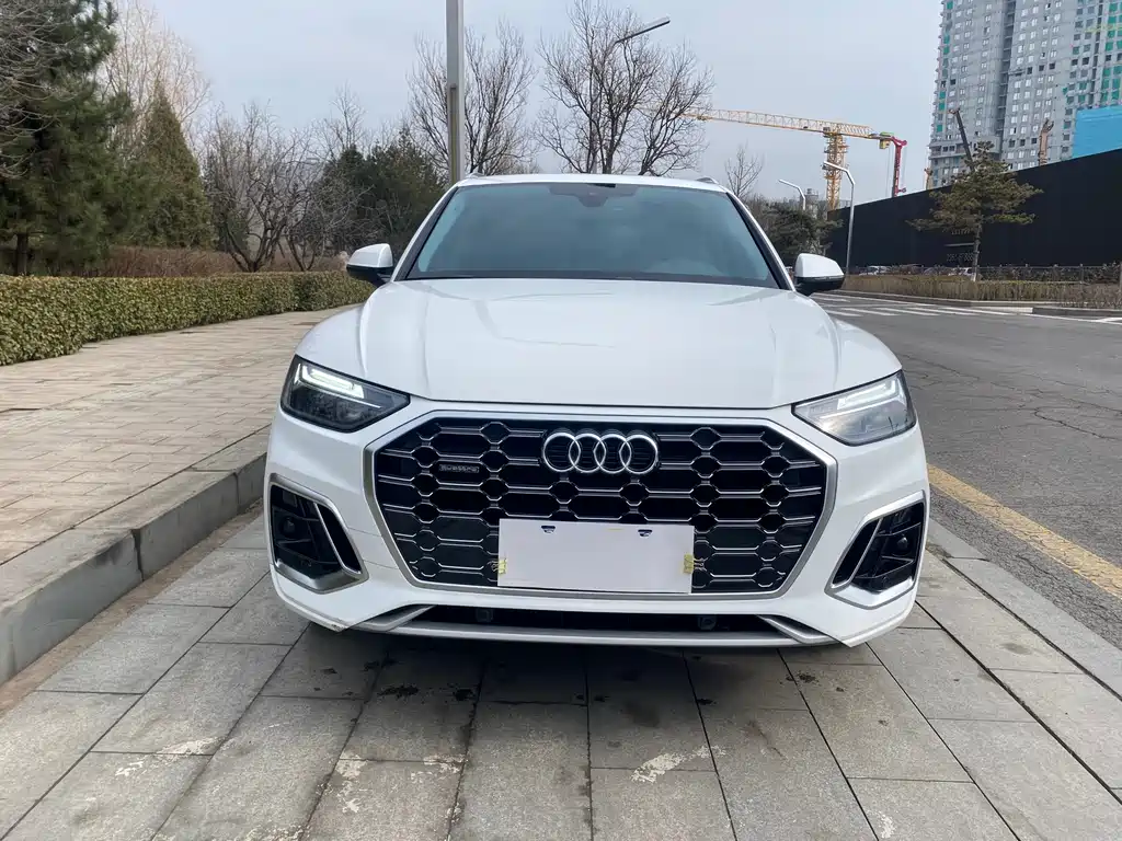 Audi Q5L 2022 45T luxury and dynamic model купить на сайте DeffCars