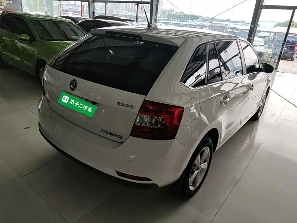 Xindong (Rapid Spaceback) 2016 Modified 1.6L Automatic Pioneering Edition купить на сайте DeffCars