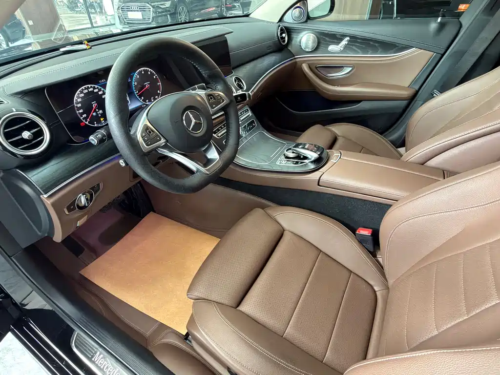 Mercedes-Benz E-Class 2018 E 200 L Sports купить на сайте DeffCars