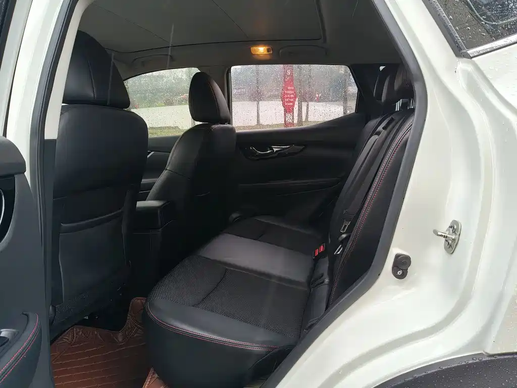 Qashqai 2017 2.0L CVT Deluxe Edition National V купить на сайте DeffCars