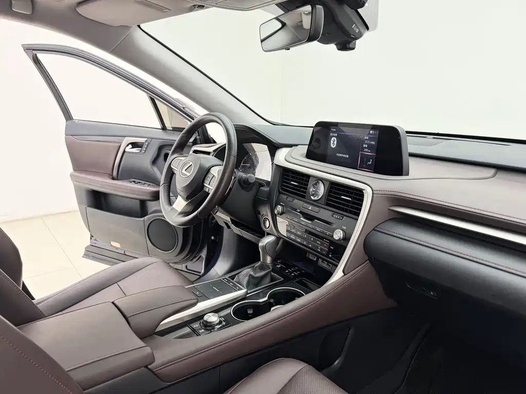 Lexus RX 2020 300 four-wheel drive elegant version National VI купить на сайте DeffCars
