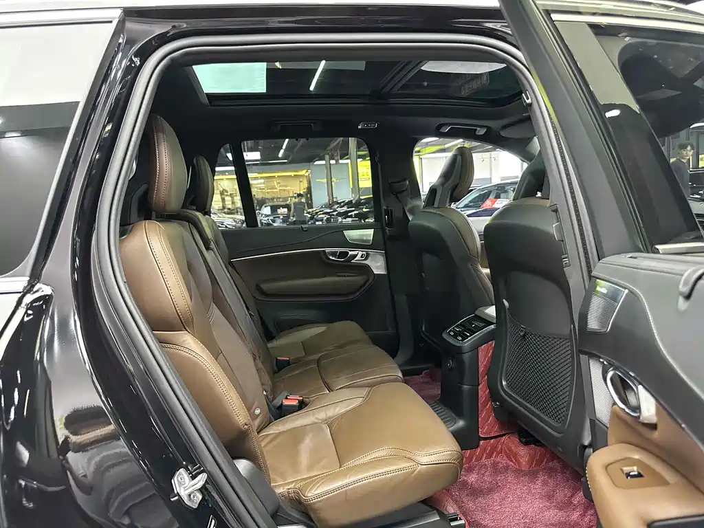 Volvo XC90 plug-in hybrid 2022 E-drive hybrid T8 Zhizun Deluxe Edition 7 seats купить на сайте DeffCars