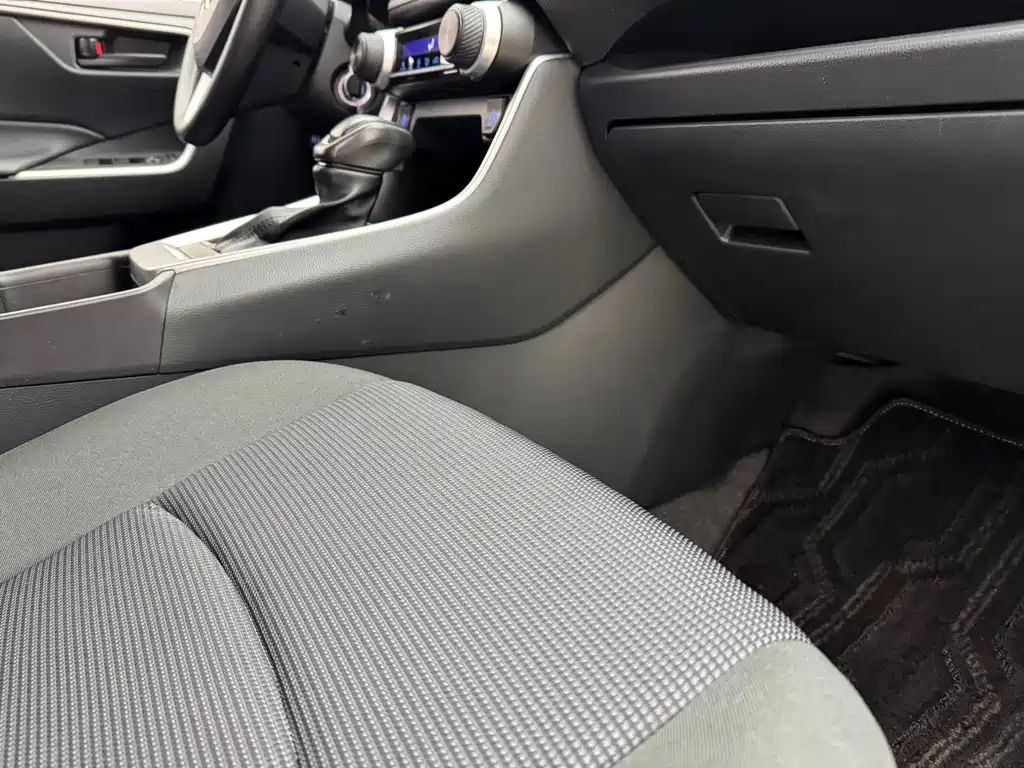 RAV4 Rongfang 2022 2.0L CVT two-wheel drive urban version купить на сайте DeffCars