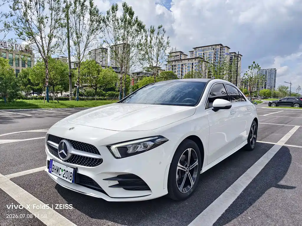 Mercedes A-Class 2022 Triple A 200 L Sport Sedan Fashion Edition купить на сайте DeffCars
