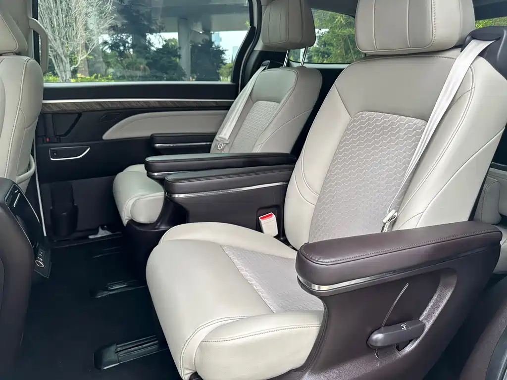 Trumpchi M8 2021 Lingxiu Series 390T Deluxe Edition купить на сайте DeffCars