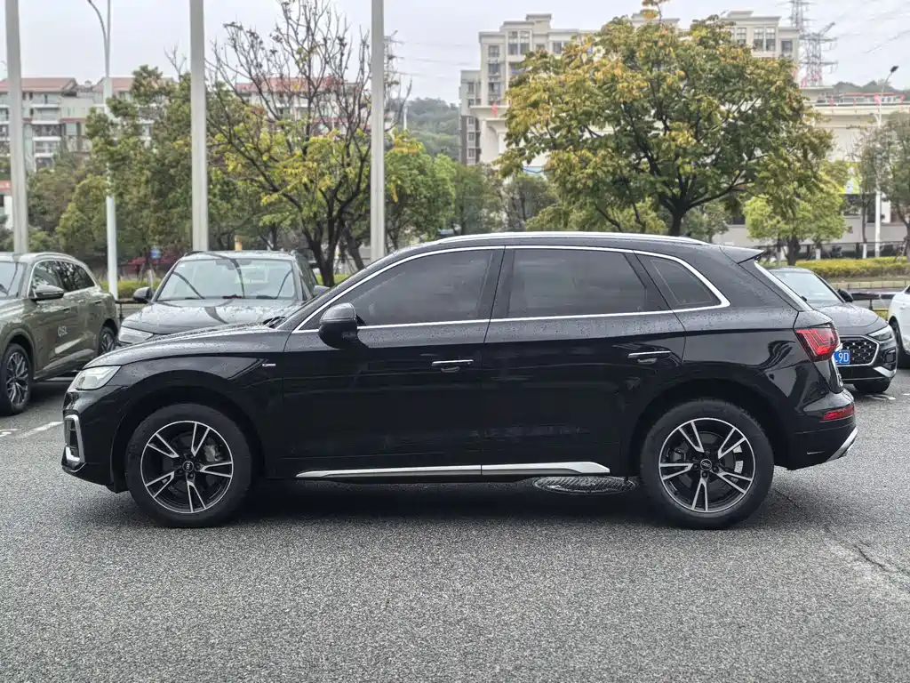 Audi Q5L 2023 40T fashionable and dynamic model купить на сайте DeffCars