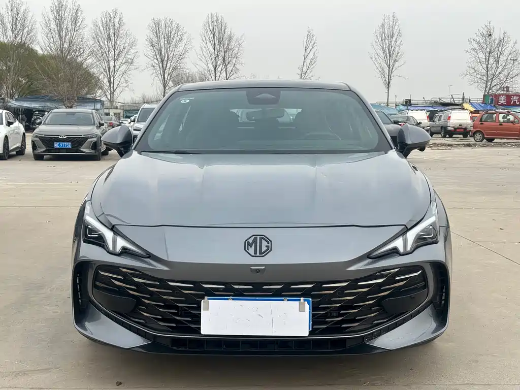 MG7 2023 2.0T automatic Trophy+ engine version купить на сайте DeffCars