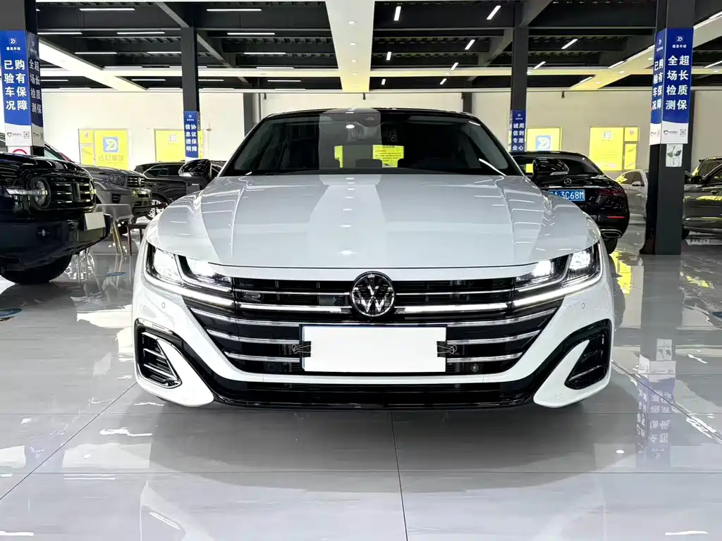 FAW-Volkswagen CC 2024 380TSI eye-catching version купить на сайте DeffCars