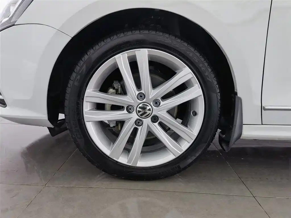 Sagitar 2018 280TSI DSG luxury model купить на сайте DeffCars