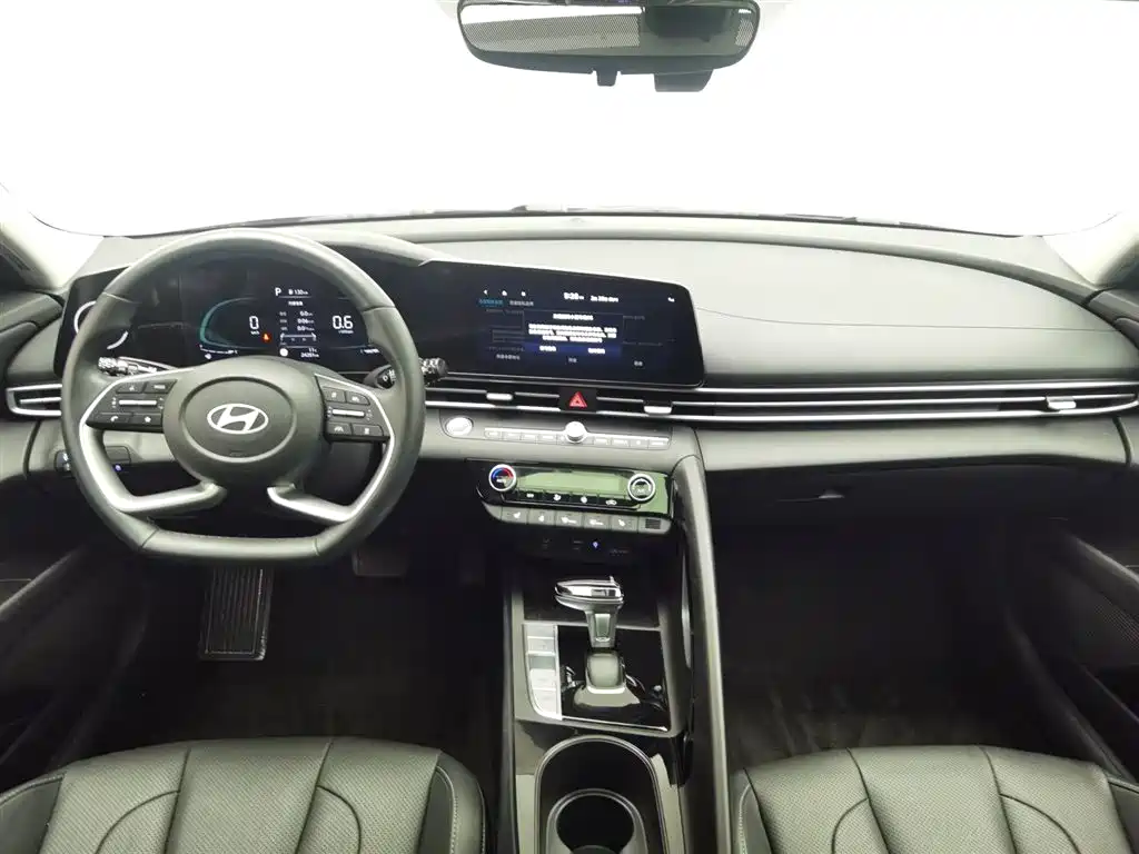 Elantra 2023 1.5L CVT LUX Premium Edition купить на сайте DeffCars