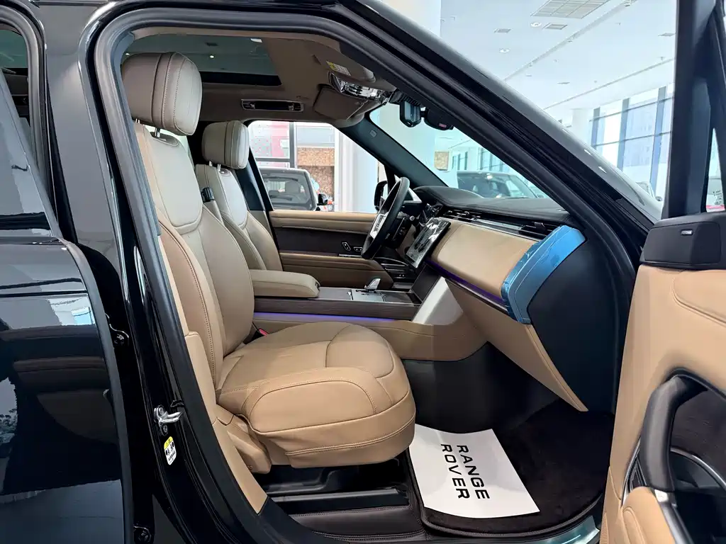 Range Rover 2026 3.0 L6 400PS SE long axis version купить на сайте DeffCars