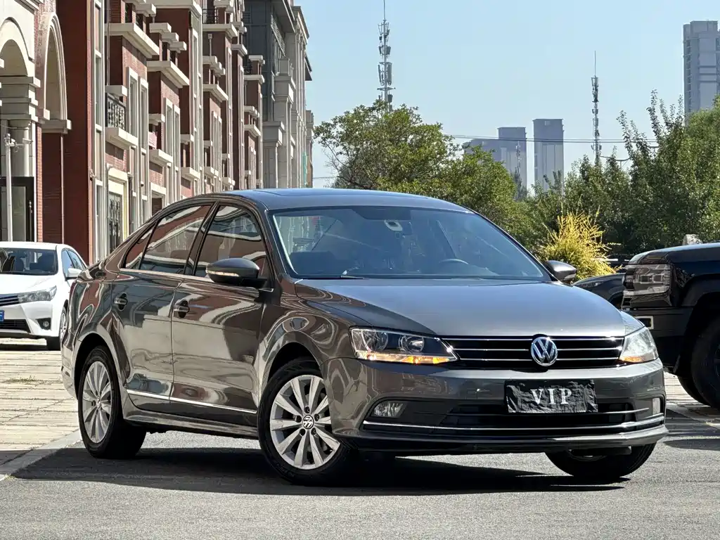 Sagitar 2015 230TSI automatic comfort model купить на сайте DeffCars